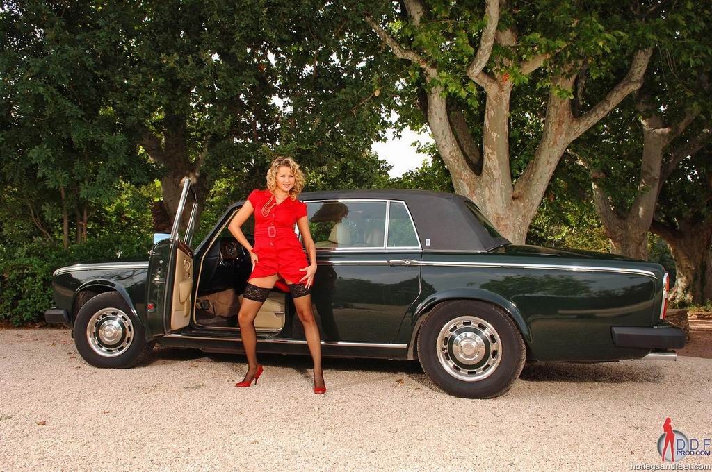 Rich blonde Zoe Fox in stockings on a hot car #72712280