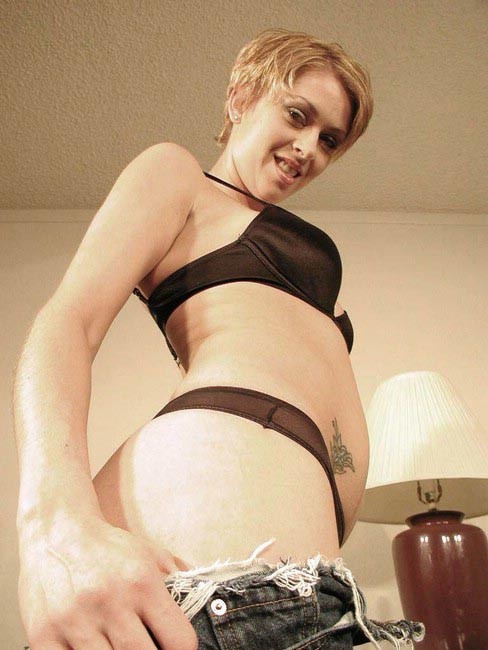 Blondine Telefon Striptease
 #74038800