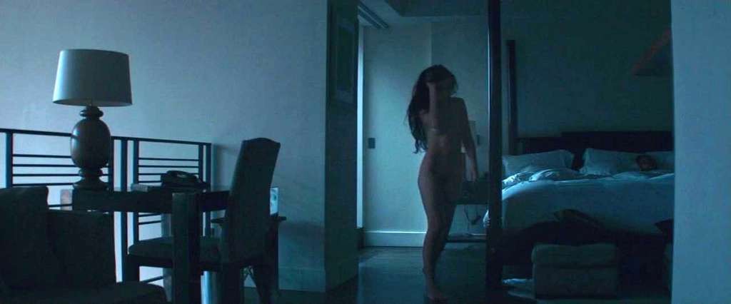 Sasha grey che espone le sue belle grandi tette e nudo completo in scene di film
 #75336655