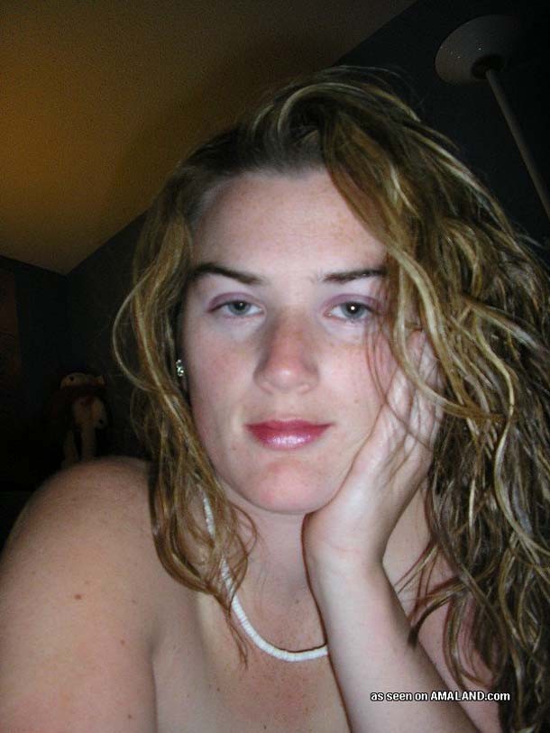 Amateur milf camwhoring
 #68309018