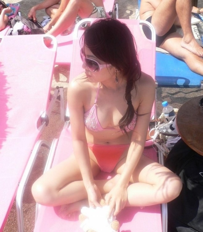 Mega oozing heiß und lecker asiatischen Mädchen posieren nackt
 #69884181