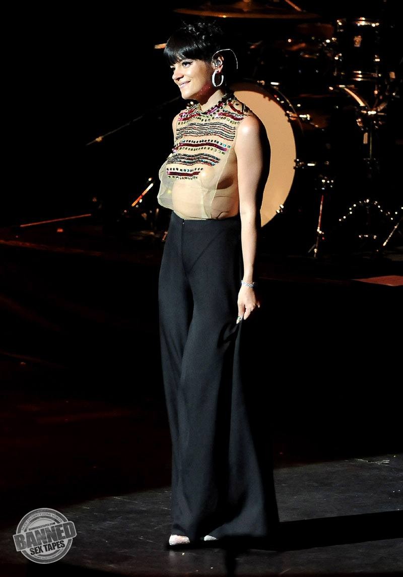 Lily Allen  see her nude tits through transparent top during concert #75191591