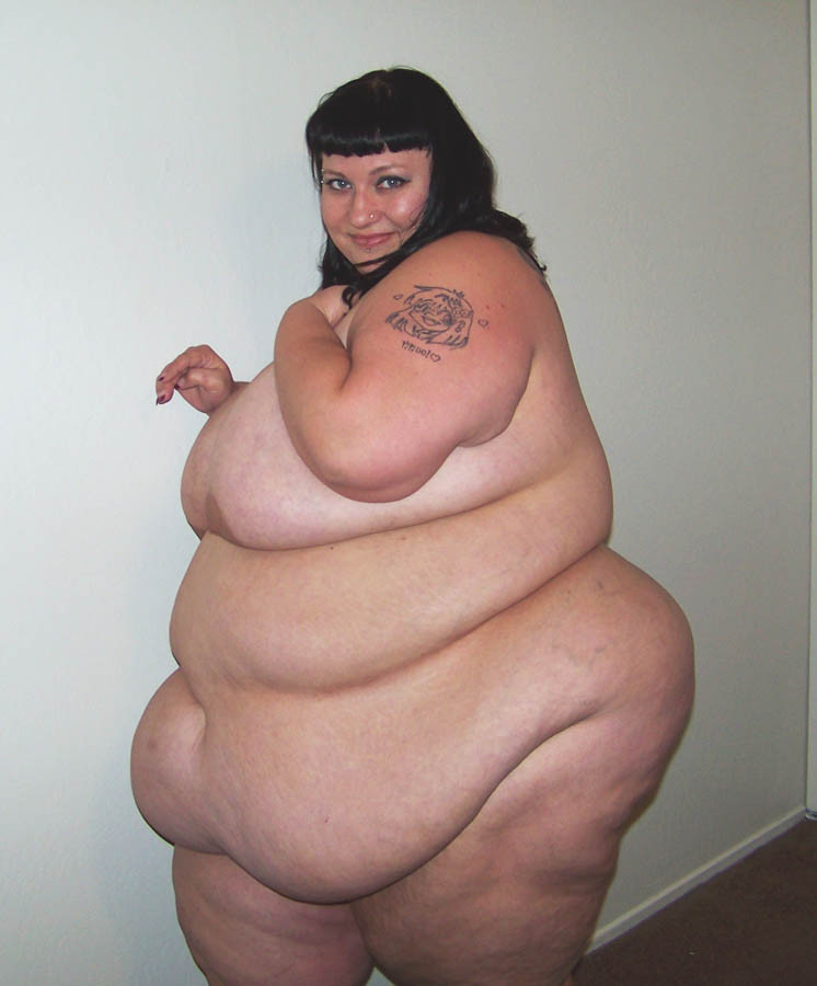 Fat ladies showing their huge bellies #75492864