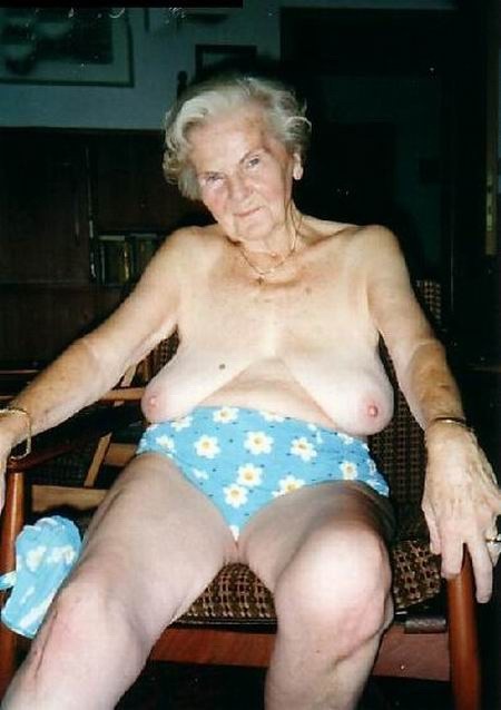very old amateur grannies showing off #73219332