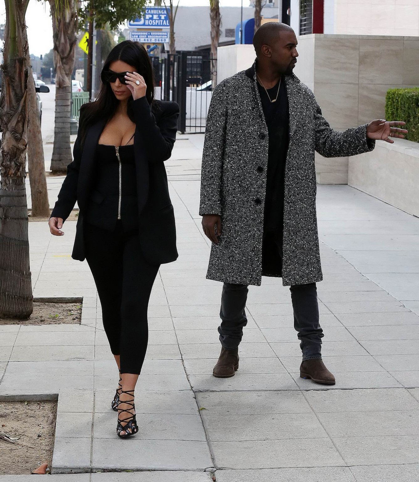 Kim Kardashian che mostra la scissione enorme fuori a Los Angeles
 #75177730