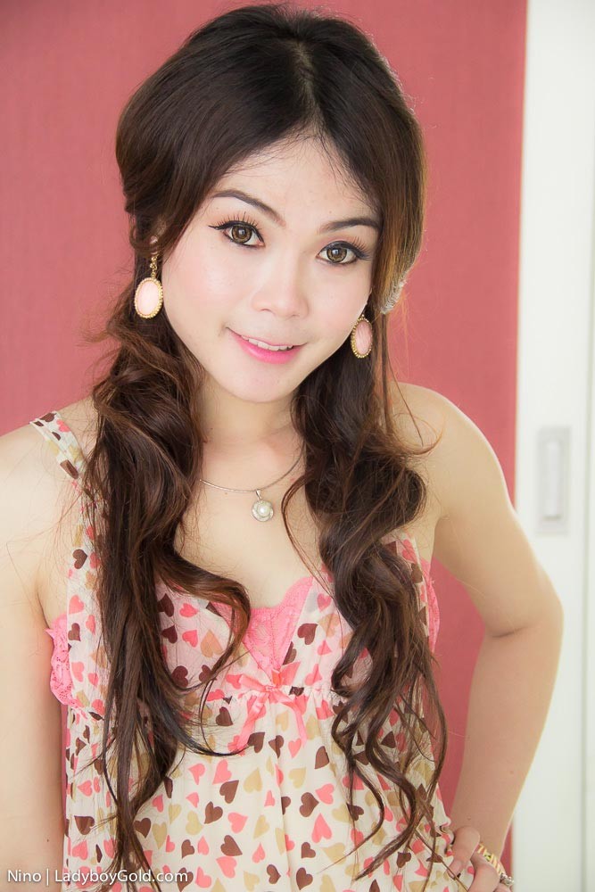 Cute ladyboy étant enculé
 #69816584