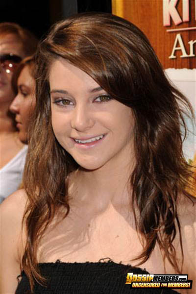 Shailene woodley sexy e candida posa esposta
 #75340384