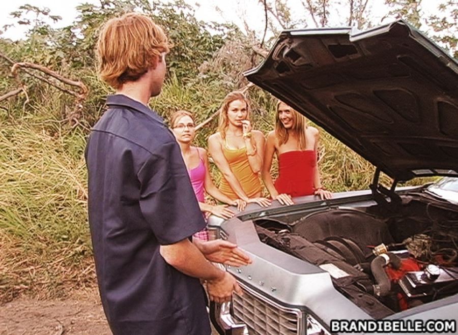 Brandi Belle and her sluts thank a car mechanic #76489625