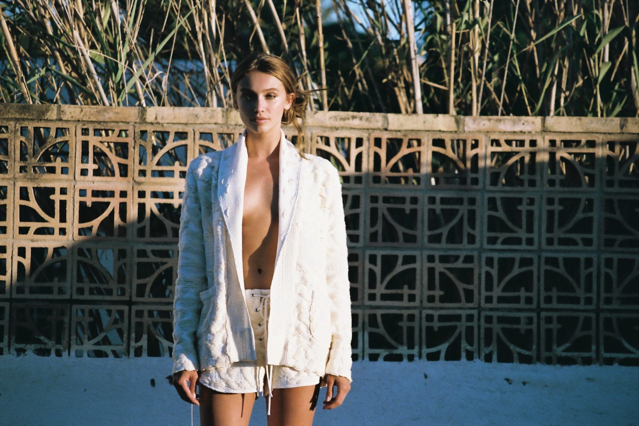 Cailin russo en topless para la sesión de fotos de la campaña mlle springsummer 2015 por henrik pu
 #75182082