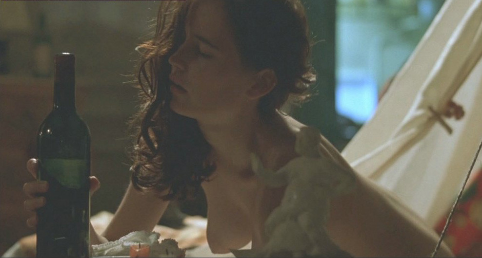 Eva green sexy nue gros seins et chatte poilue nue
 #75383965