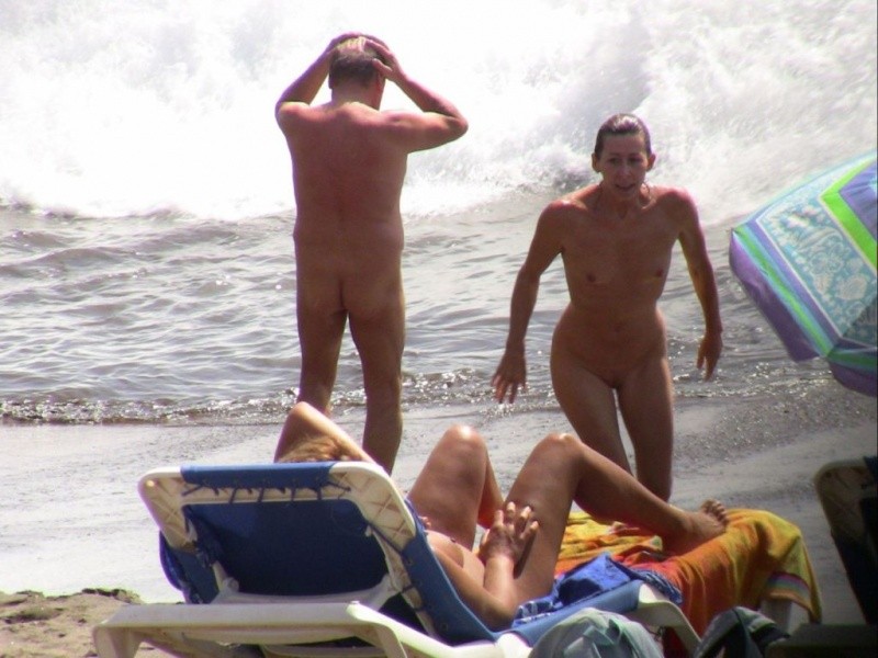 Attenzione - foto e video di nudisti incredibili
 #72266040