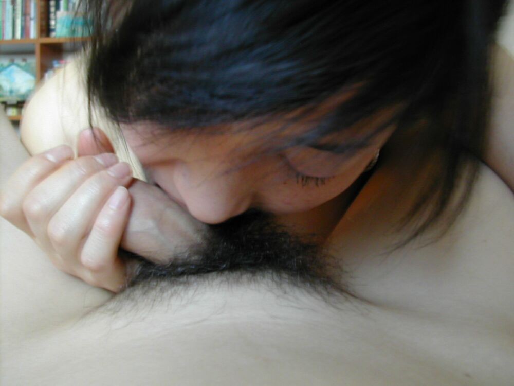 Des filles asiatiques posent et baisent pour la caméra 12
 #69824904