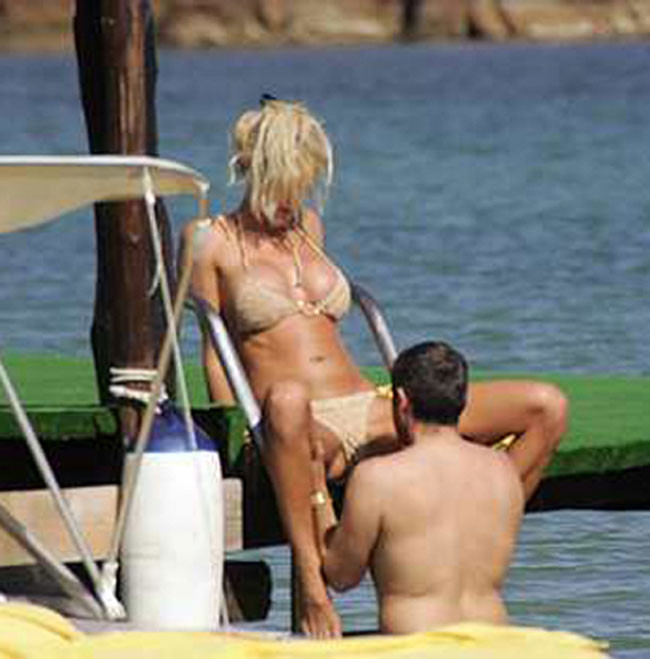 Victoria Silvstedt fully naked shaved pussy #75396134