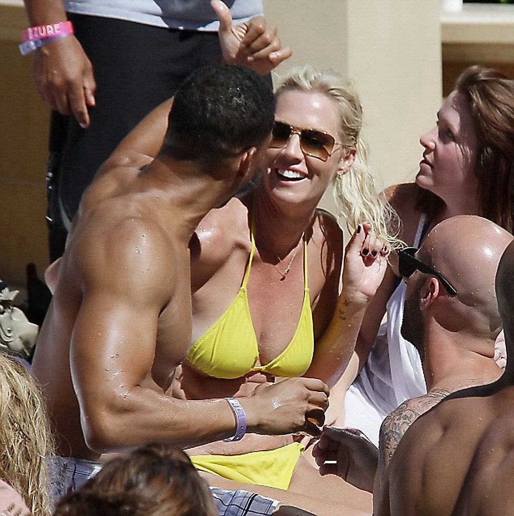Jennie Garth exposing her hot body in yellow bikini at Azure Pool Party at Palaz #75253443