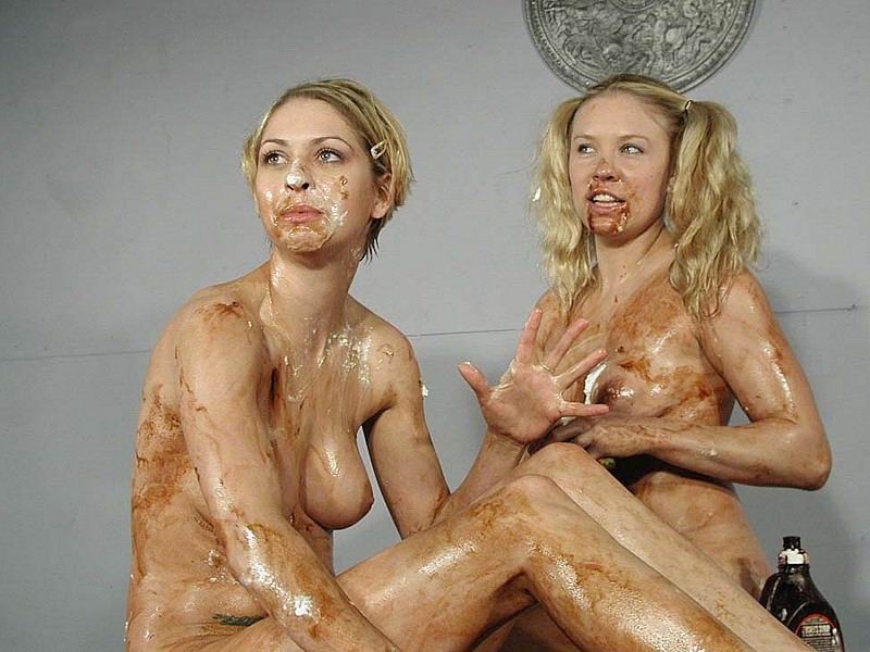Glamorous wam lesbians having wet and messy fun #73218682