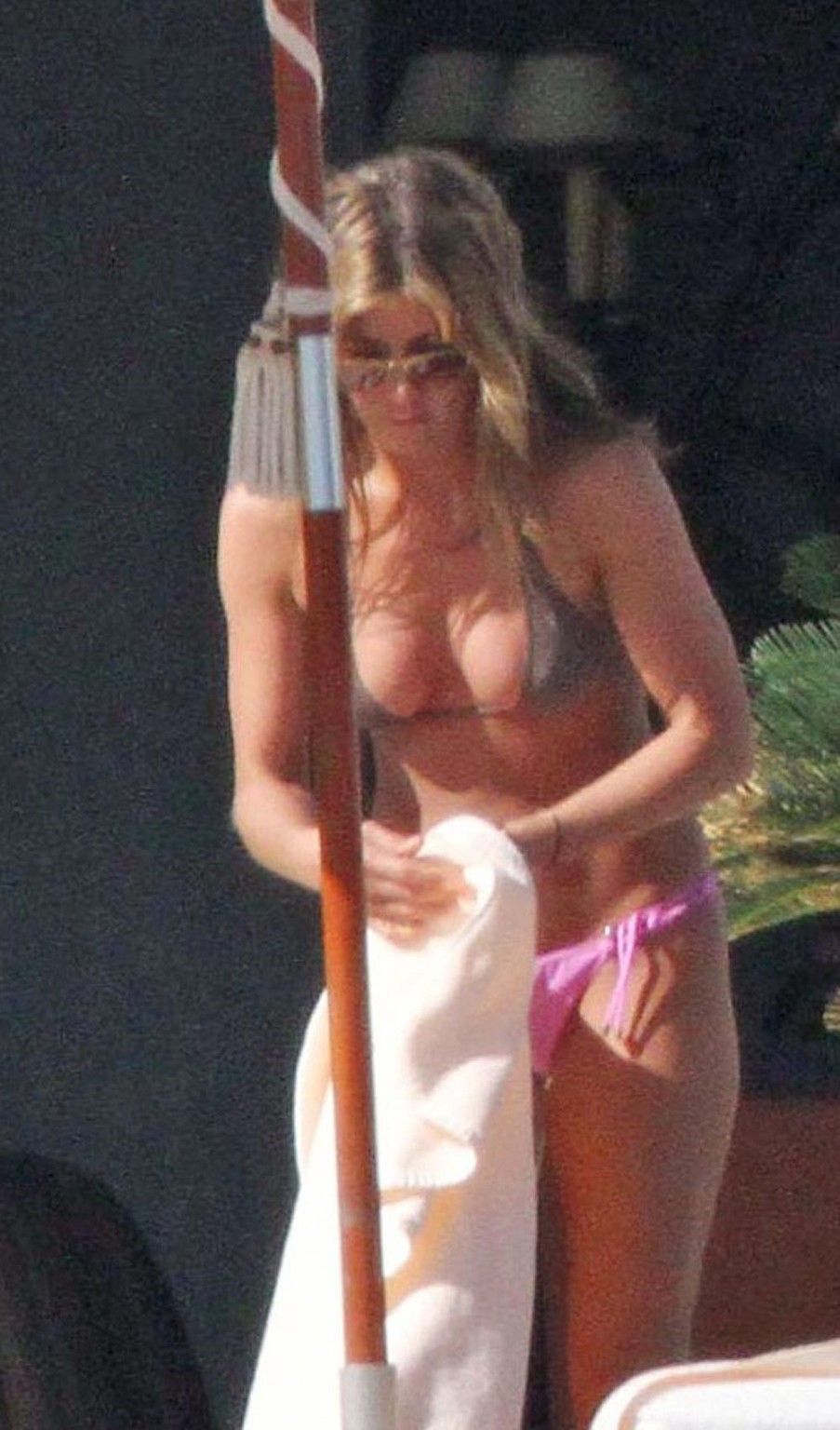 Jennifer Aniston magnificent cleavage in bikini #75291403