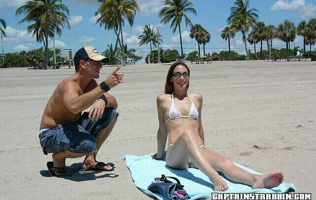 Nena caliente es follada en su primer viaje en barco
 #69012940