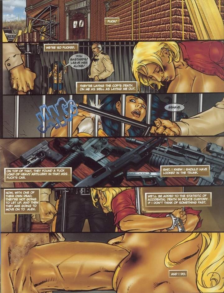 看守が手錠をかけた女性にディープアナルセックスをさせる
 #69680159