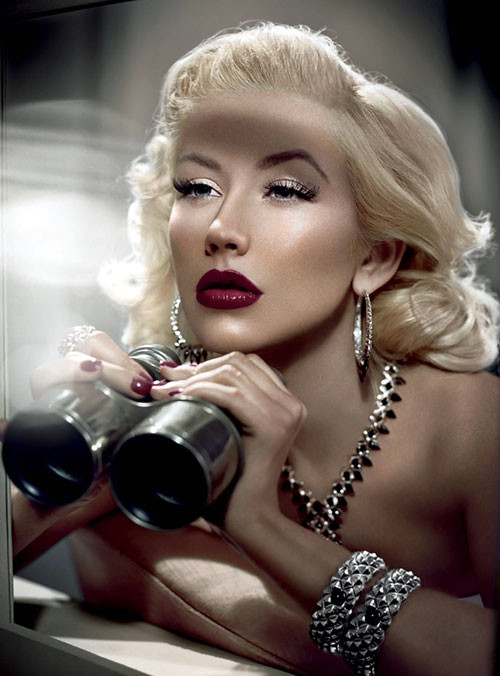 Christina Aguilera che mostra le sue belle grandi tette e figa upskirt in auto paparazzi 
 #75396591