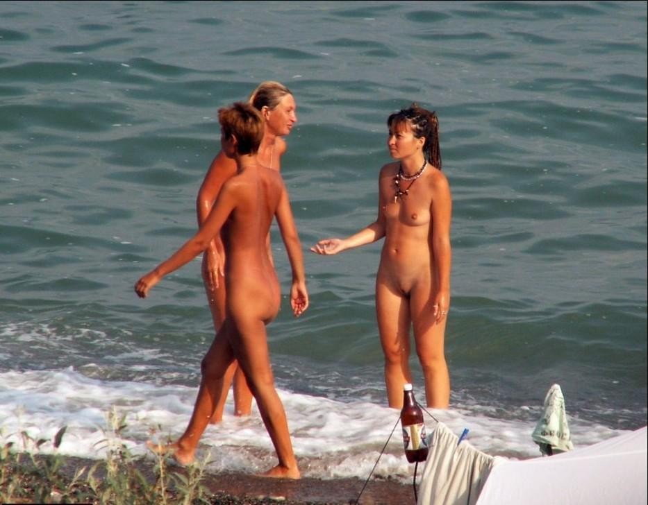 Attenzione - foto e video di nudisti incredibili
 #72267191