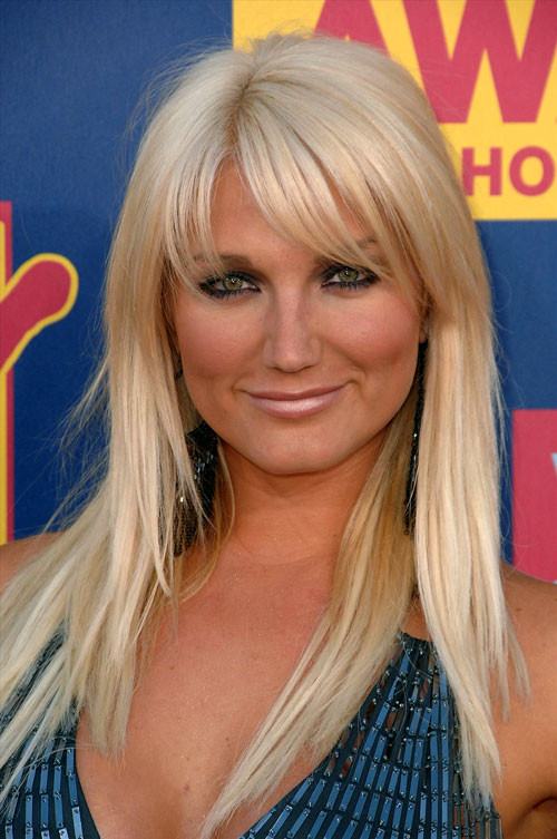 Brooke Hogan upskirt on stage paparazzi pictures #75412791