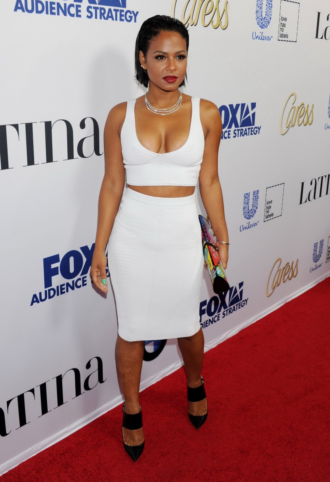 Christina milian mostrando tetas laterales y enorme escote en blanco
 #75151760