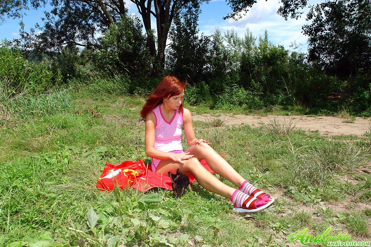 Salope jeune baisée dans le cul en plein air
 #68956513