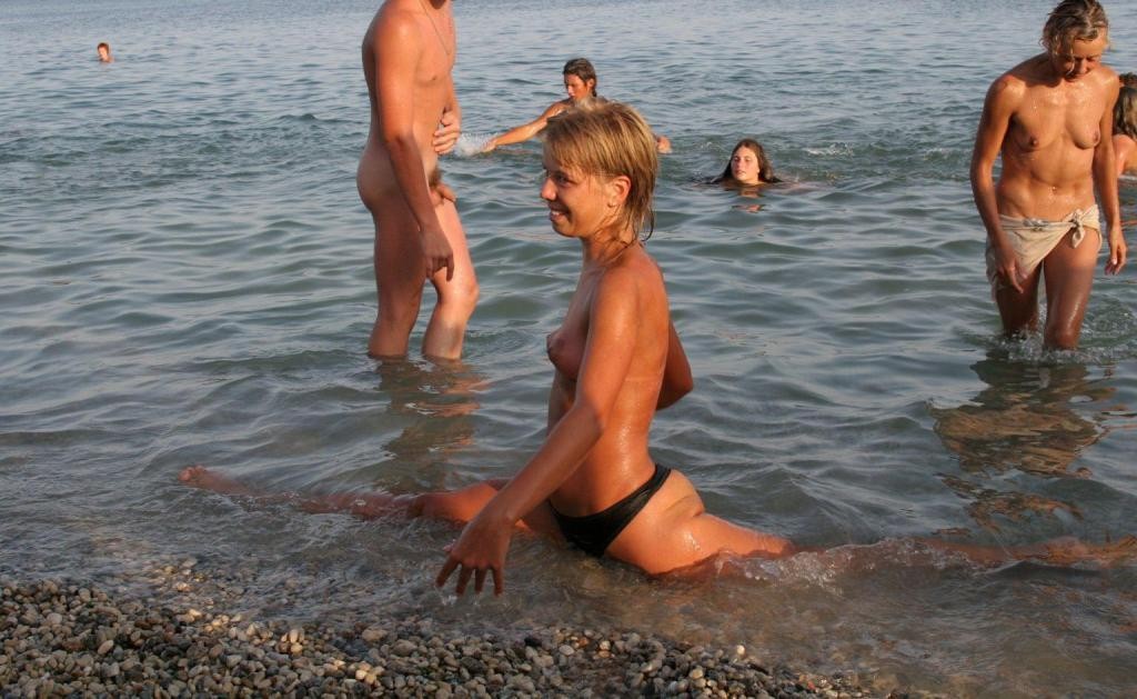 Unbelievable nudist photo 信じられないほどのヌード写真
 #72259766