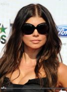 Fergie Showing Huge Cleavage In Blackwhite Mini Dress At The 2010 BET Awards