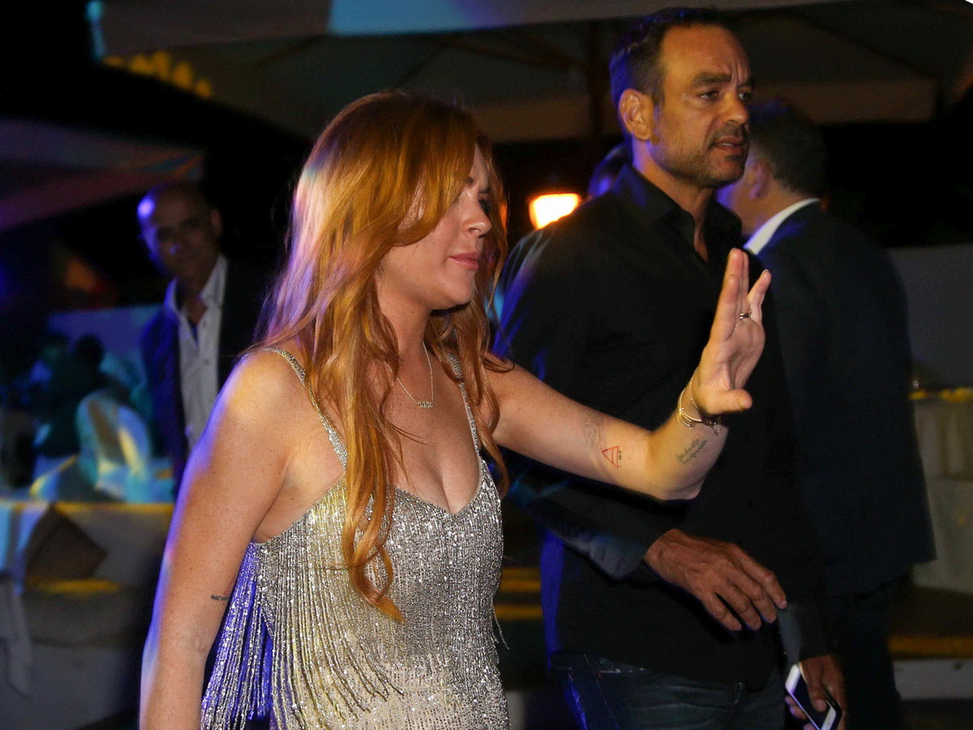 Lindsay Lohan en jupe pendant qu'elle s'écroule ivre au gala de l'Ischia Global Fest. 
 #75190902