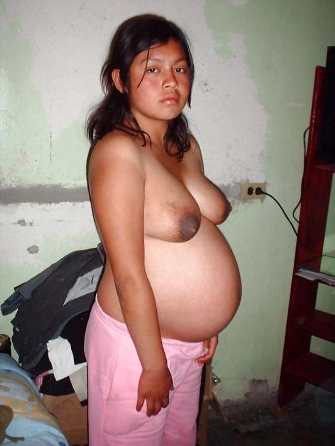 Pregnant amateur naked babe #67722484