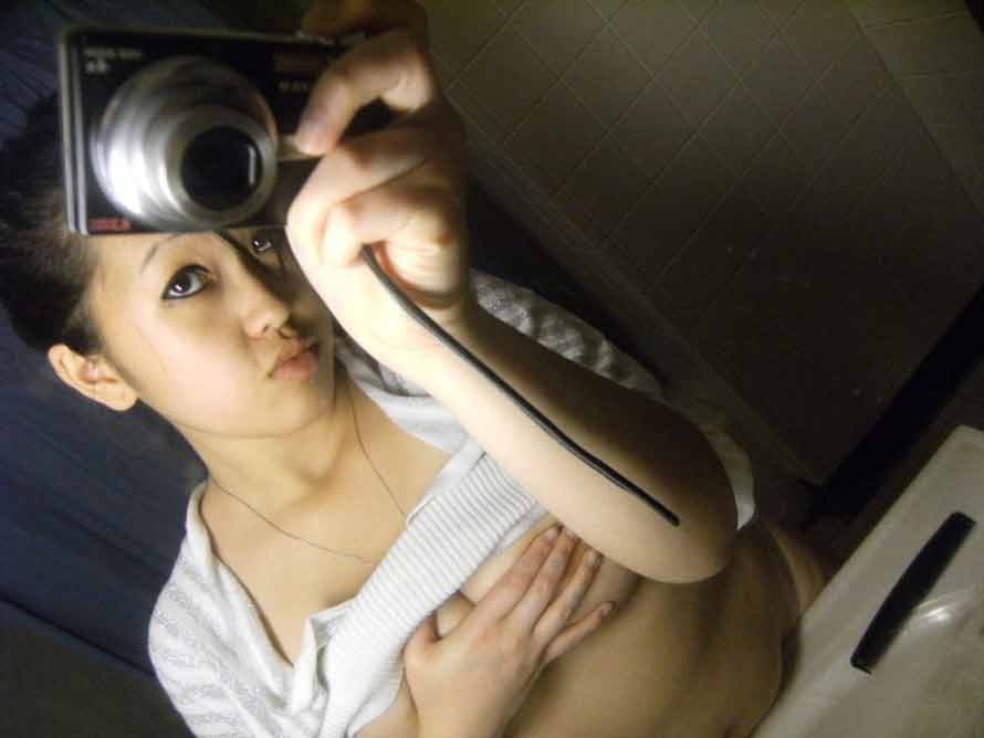 Galeria de fotos de varias chicas orientales amateurs masturbandose 
 #68389216
