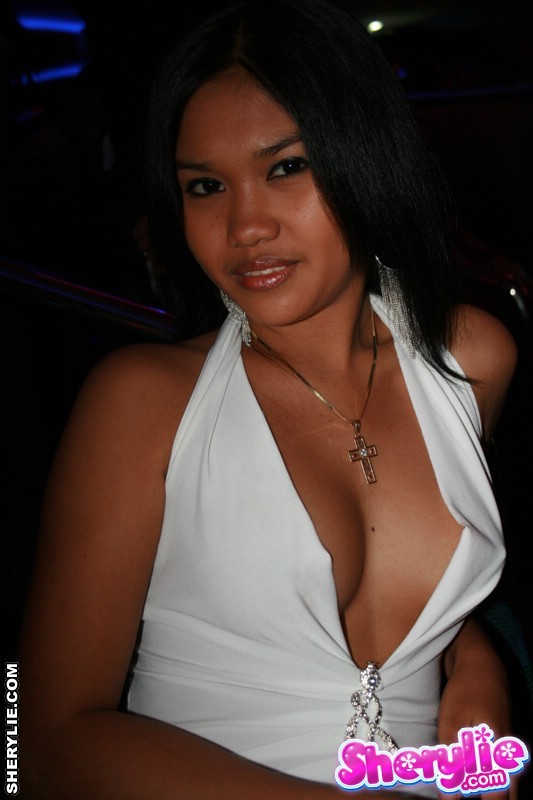 Hot asian Sherylie in bar #69981902