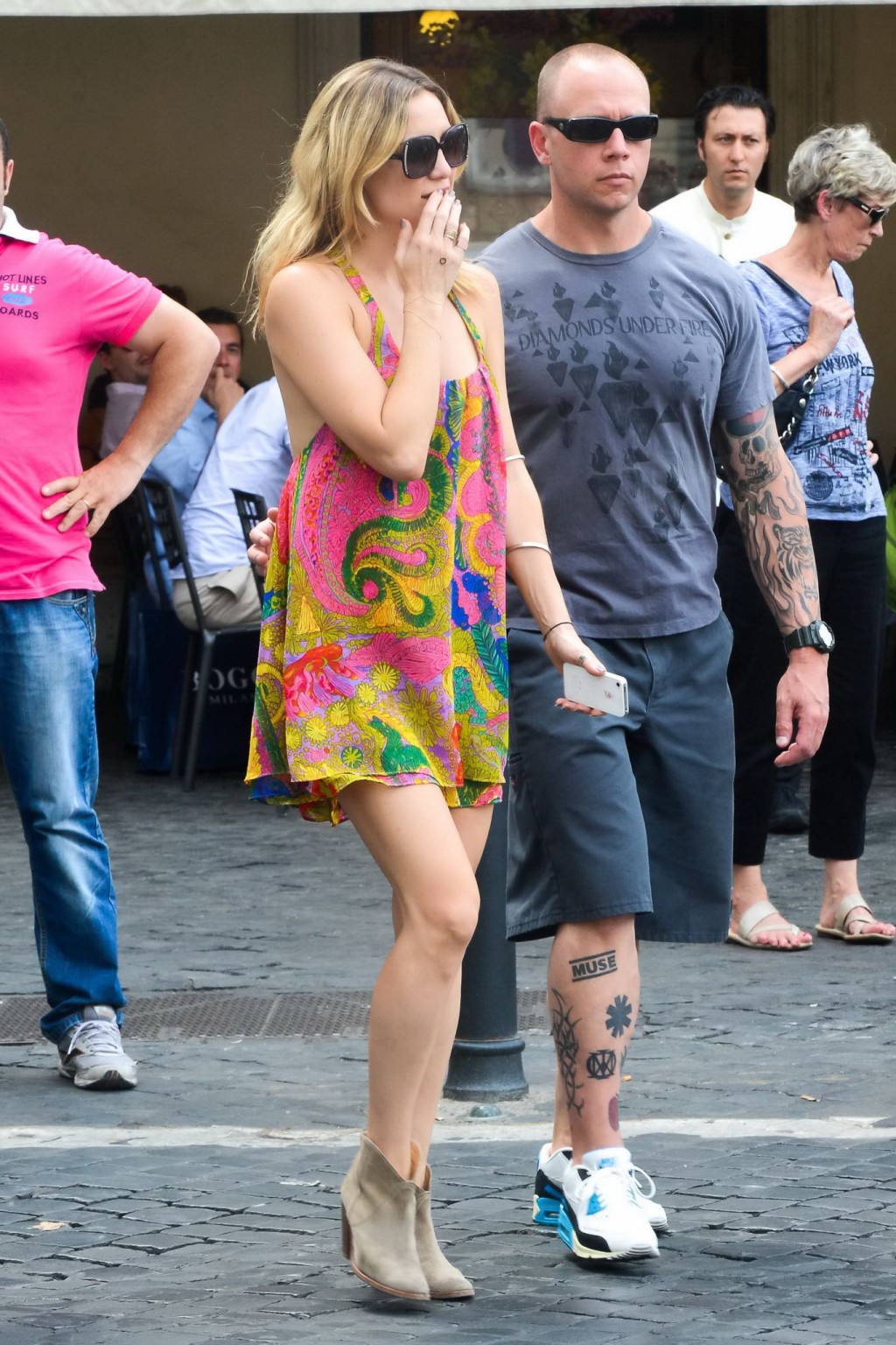 Kate Hudson braless wearing colorful bare back mini dress out in Rome #75225267