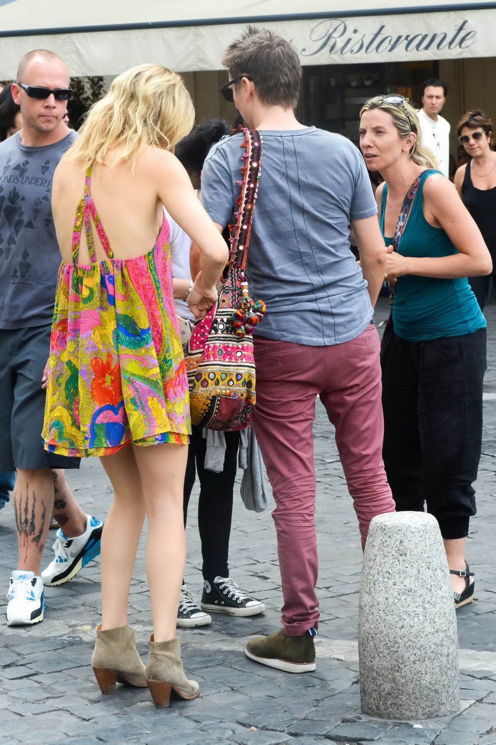 Kate Hudson braless wearing colorful bare back mini dress out in Rome #75225286