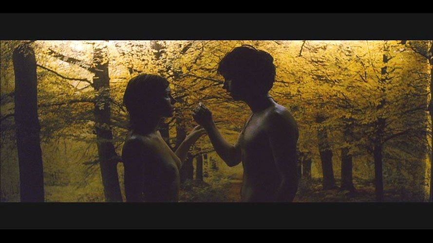 ジェシカ・ビール、最新ヌード映画で巨乳を披露してポーズをとる
 #75397813