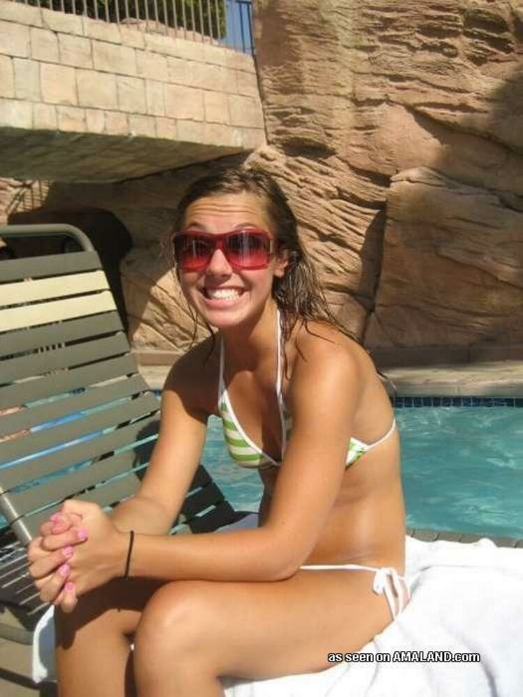 Teenager-Selfie-Kamera-Galerie 8
 #79349879