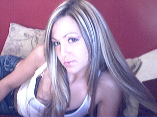 Carmen se pone pervertida en la webcam con leche
 #70644963