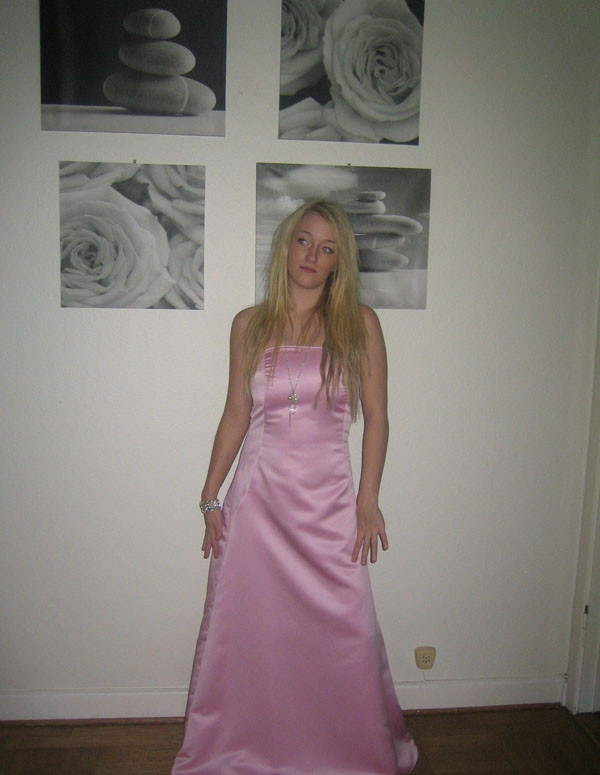 Big-boob blonde posing part 2 #75708223