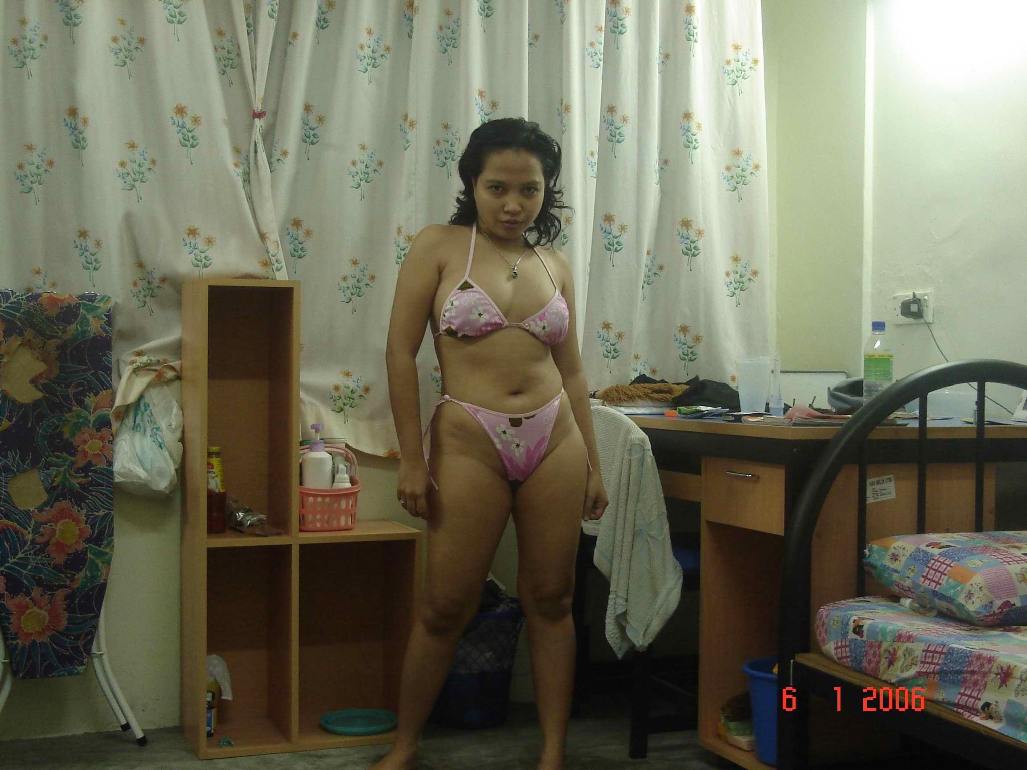 Asian amateur girl shares sexy nude photos #69987827