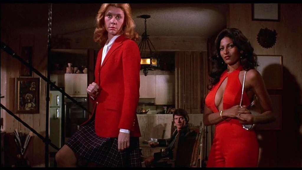 Pam grier exponiendo sus lindas y enormes tetas en escenas de películas desnudas
 #75333234