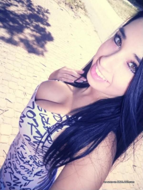 Colección de una magnífica nena tetona camwhoring al aire libre
 #72951126