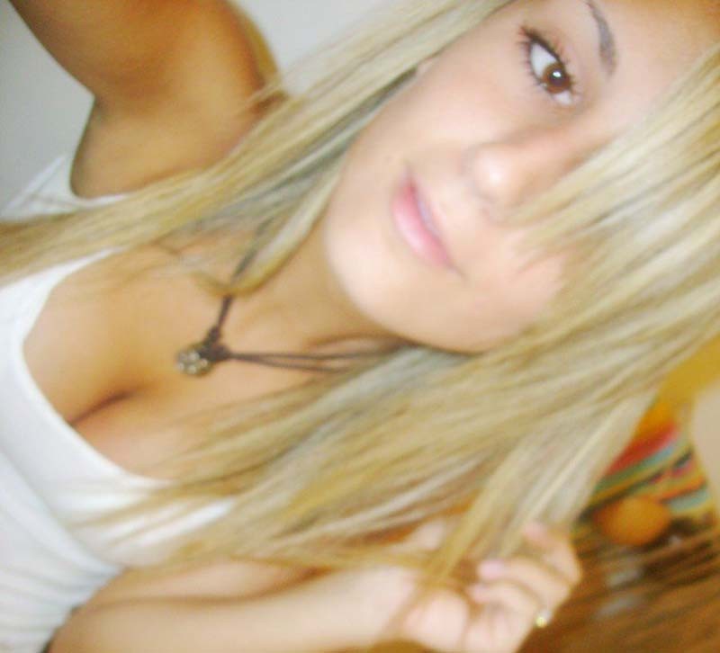 Sizzling heiße Fotos von einem Emo Babe
 #68430423