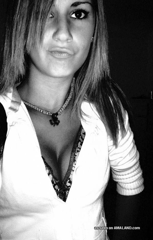 Sizzling heiße Fotos von einem Emo Babe
 #68430454