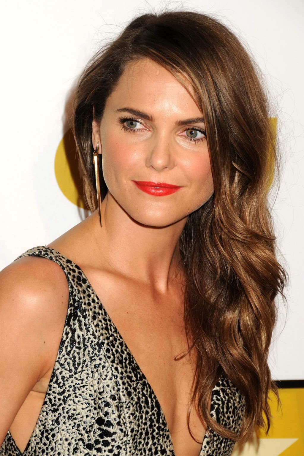 Keri russell indossa un maxi abito con scollatura profonda al 4 ° scelta annuale dei critici
 #75194166