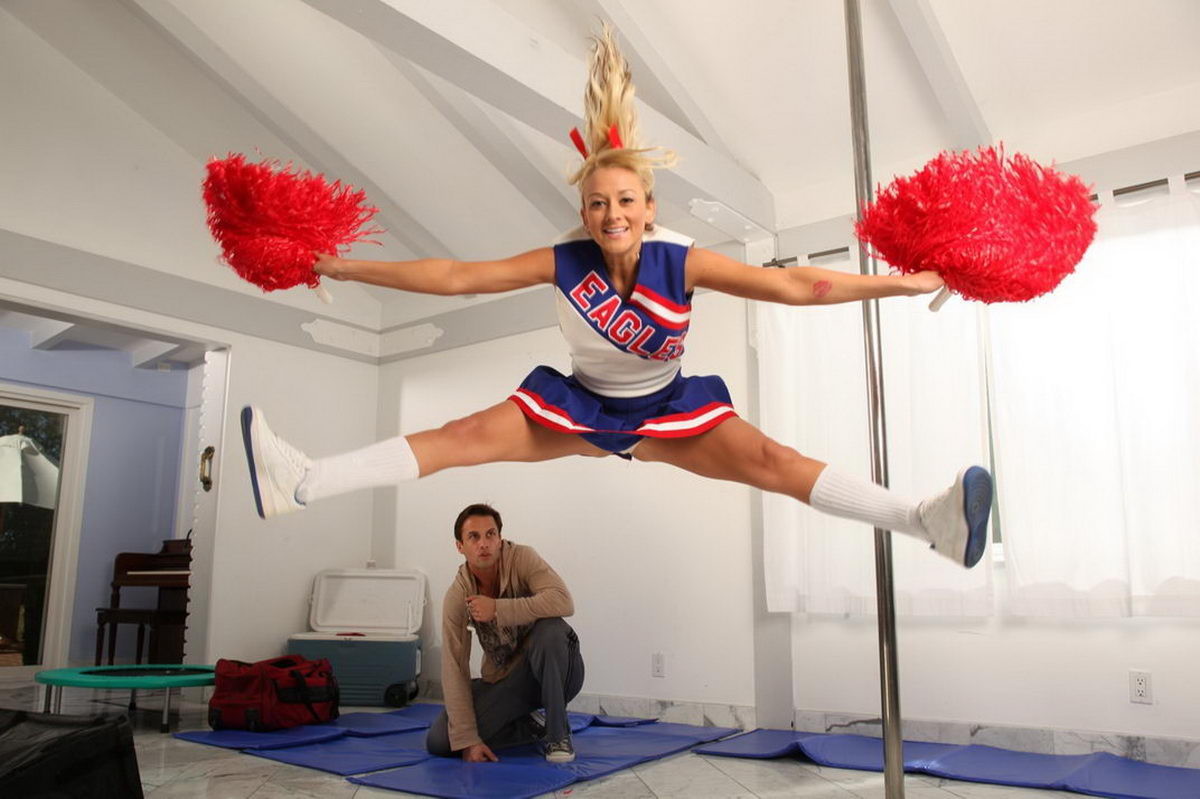 Fine blonde cheerleader getting drilled #73583752