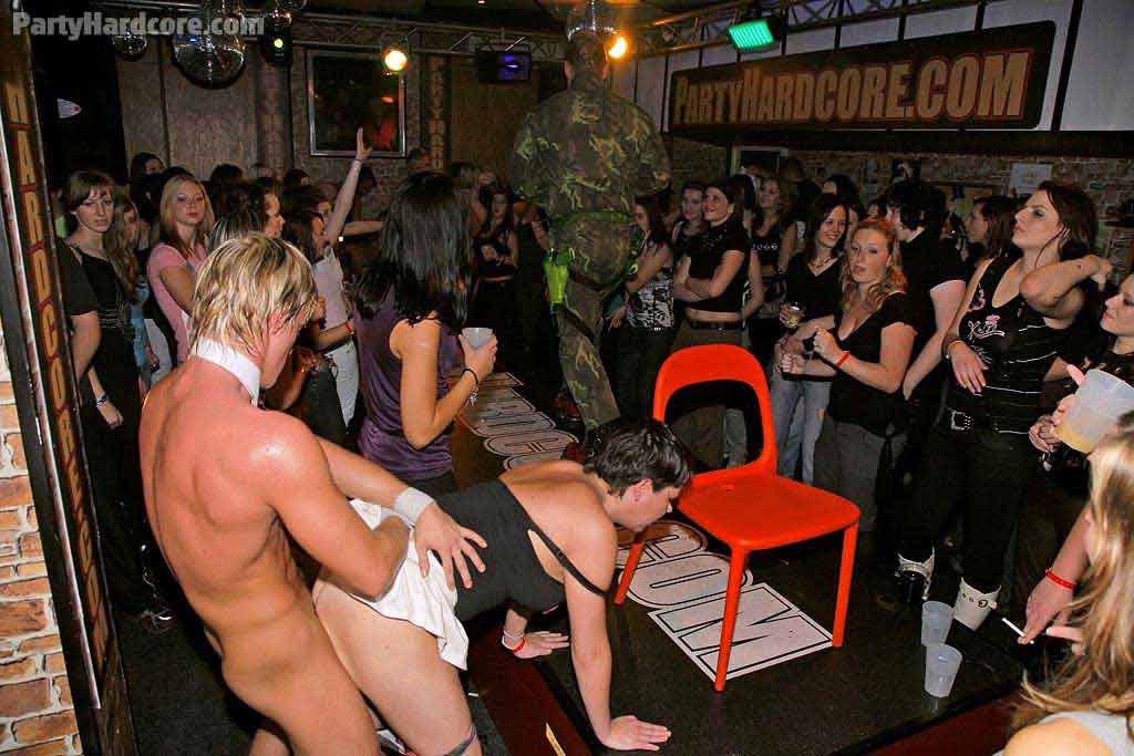 Euro party with bitches sucking cocks and fucking all #74551519