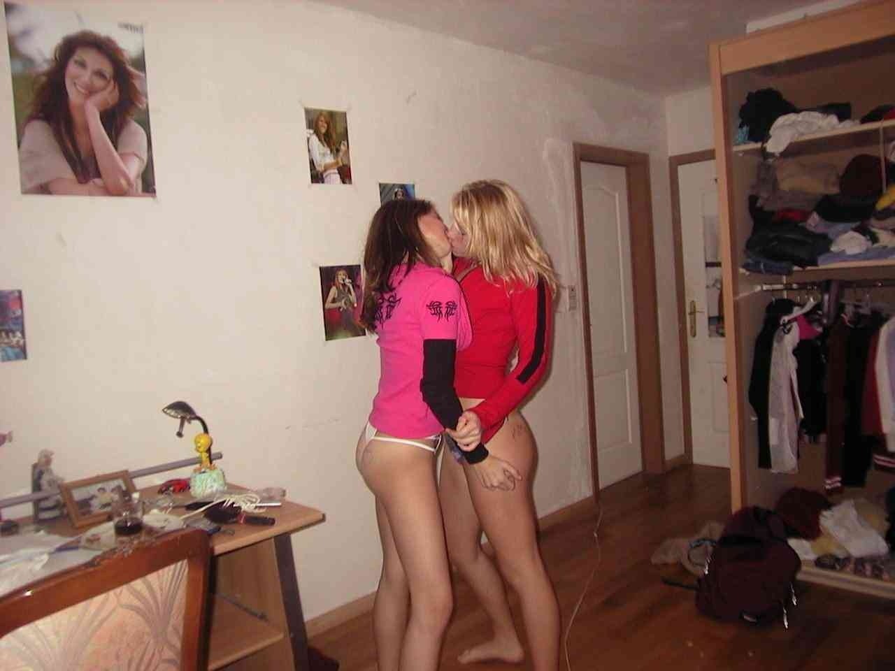 Wild Party Girlfriends Drunk And Fucking Trashed #76402466