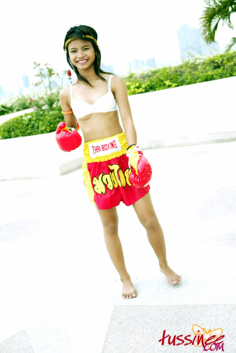 Thai teen girl boxer
 #69756678