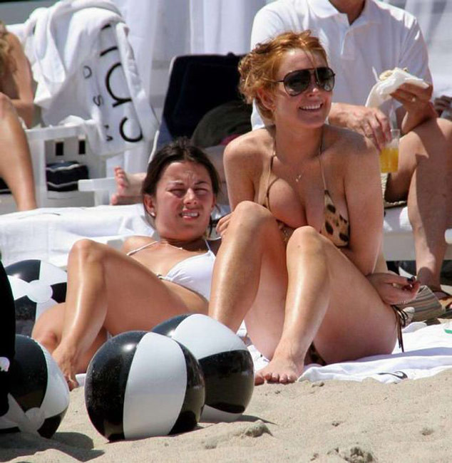 Scandal celebrity Lindsay Lohan nude ass and tits #75427292